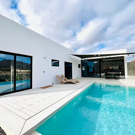 Villa La Guancha La Oliva